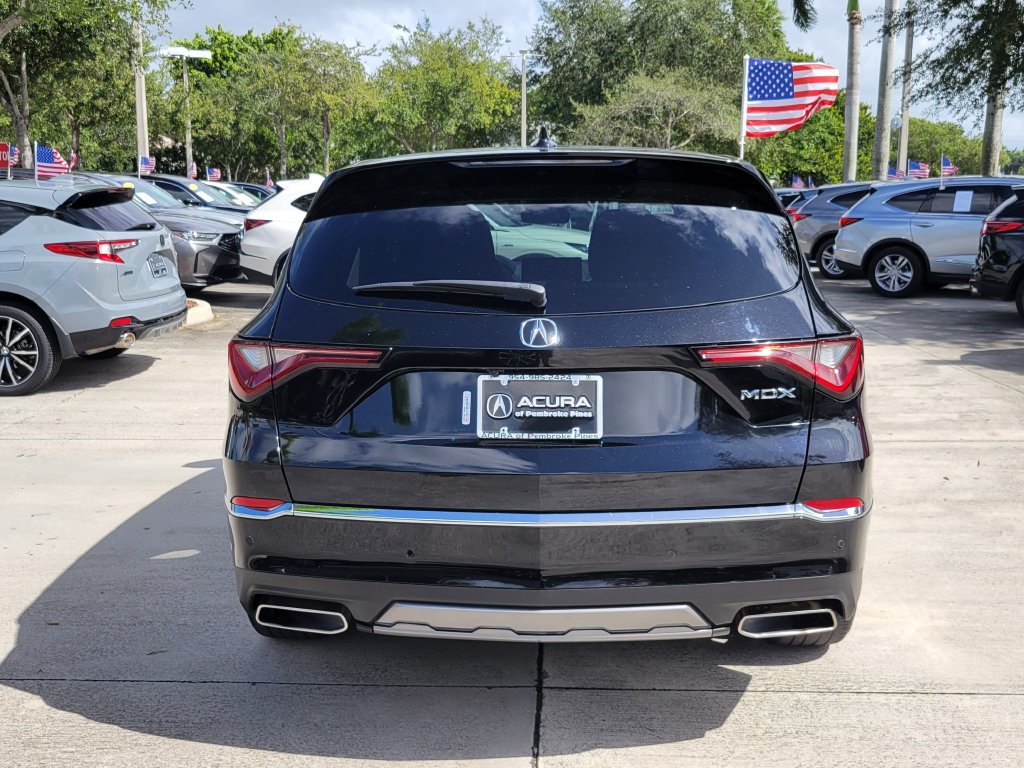 Used 2025 Acura MDX w/ Technology Package FWD image 6