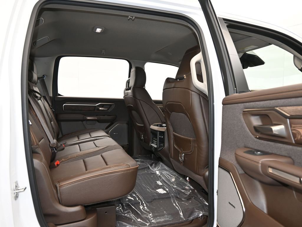 Used 2025 RAM 1500 Limited image 31