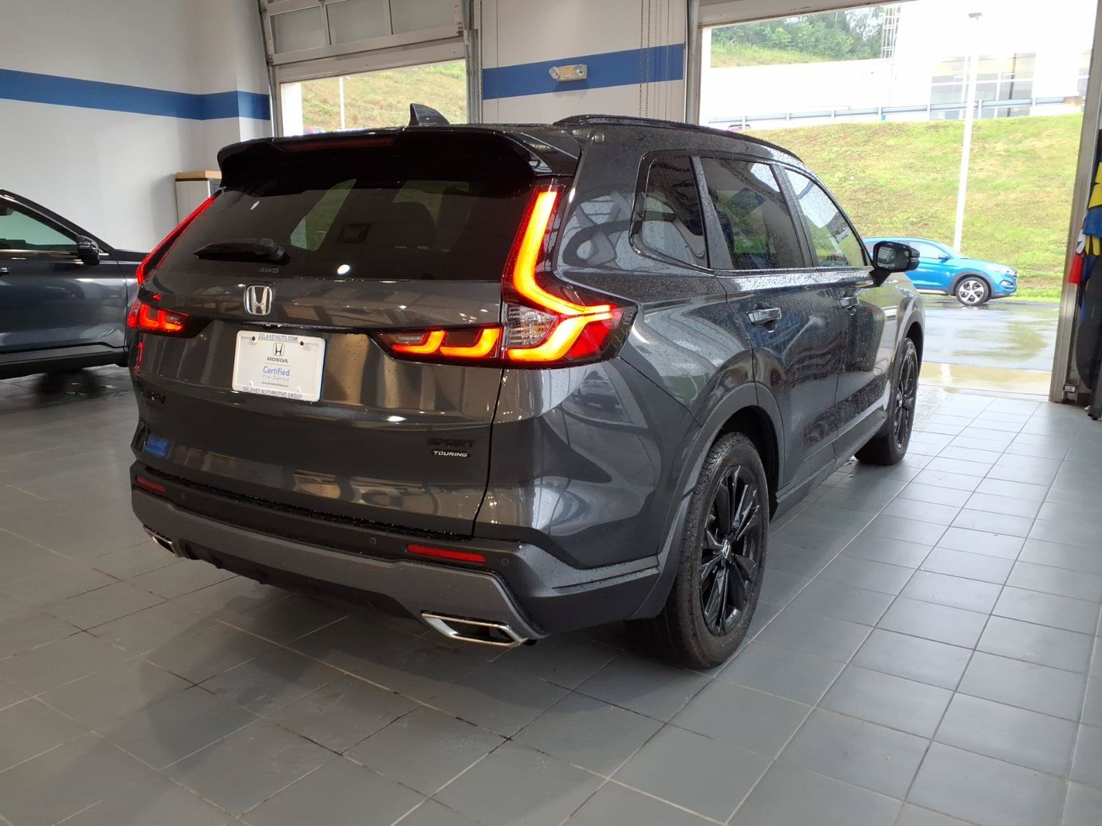 Certified 2026 Honda CR-V Sport Touring image 5