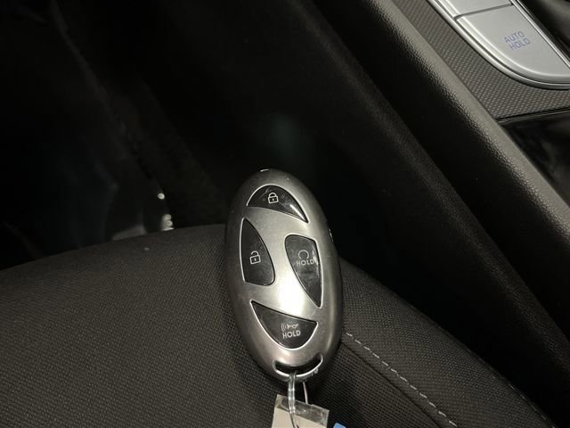 Used 2024 Hyundai Elantra SEL w/ Convenience Package image 27