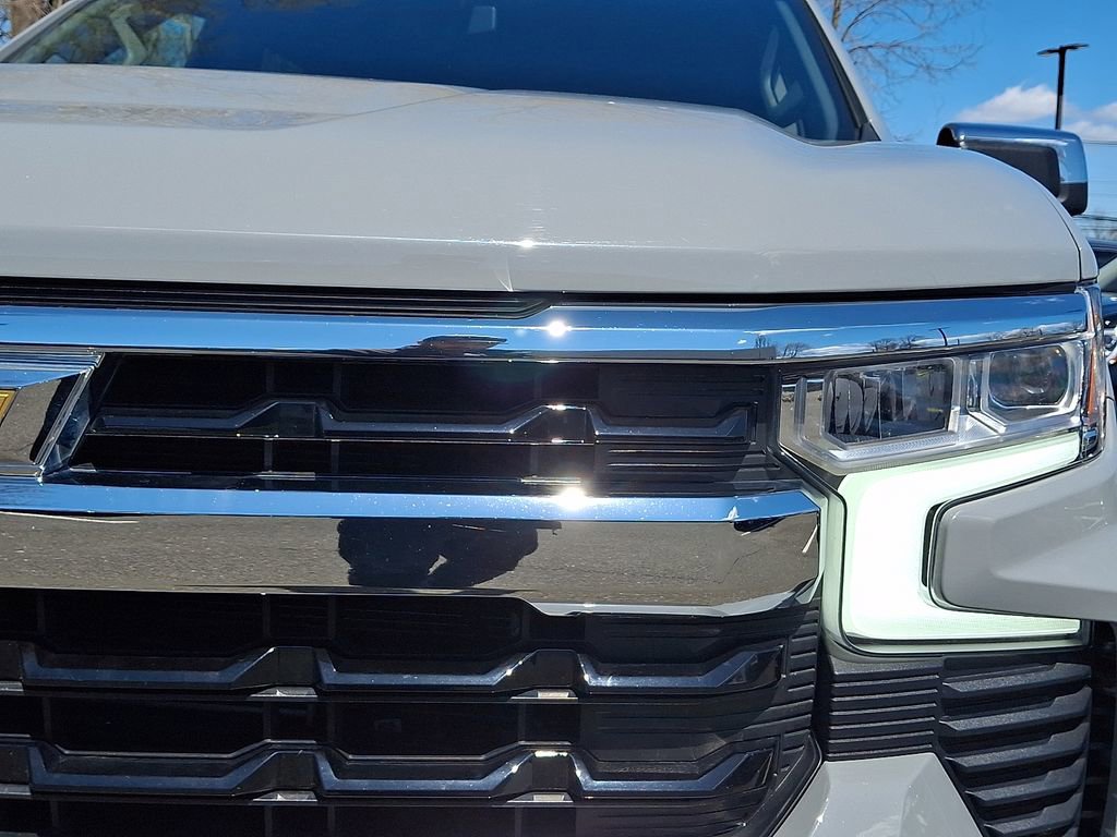 Used 2024 Chevrolet Silverado 1500 LT image 10