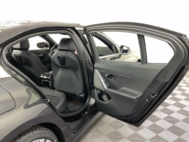 Used 2025 BMW i5 xDrive40 w/ Premium Package AWD/4WD image 42