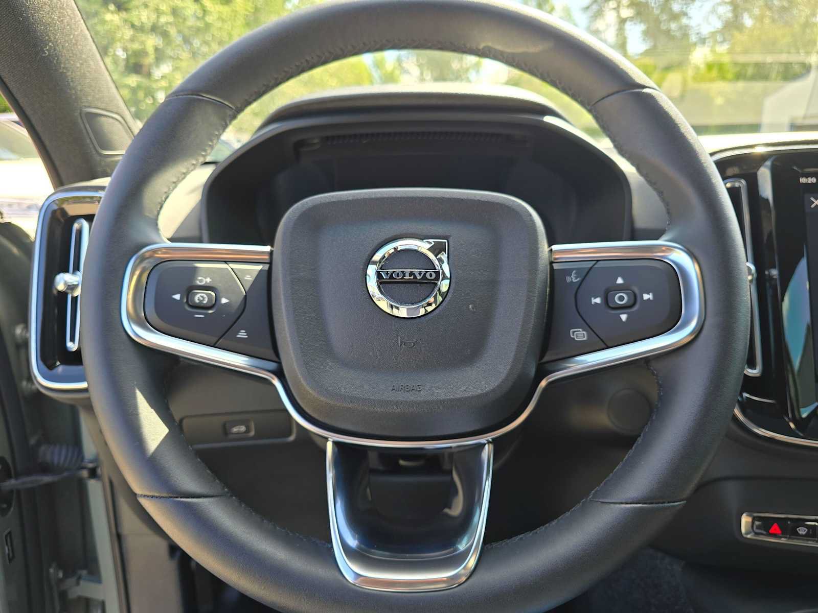 Certified 2023 Volvo C40 P8 Recharge Plus w/ Climate Package AWD/4WD image 25