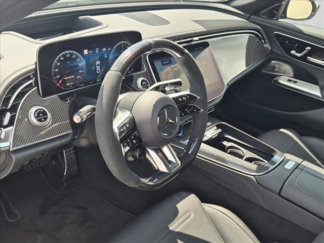New 2026 Mercedes-Benz E 53 AMG e 4MATIC Sedan image 3