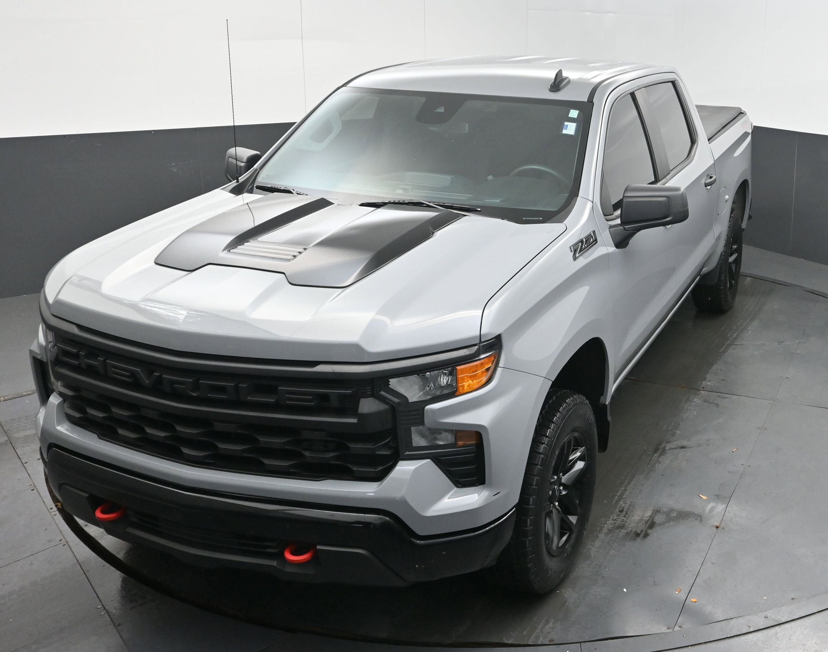 Used 2024 Chevrolet Silverado 1500 Custom Trail Boss w/ LPO, Dark Essentials Package AWD/4WD image 34