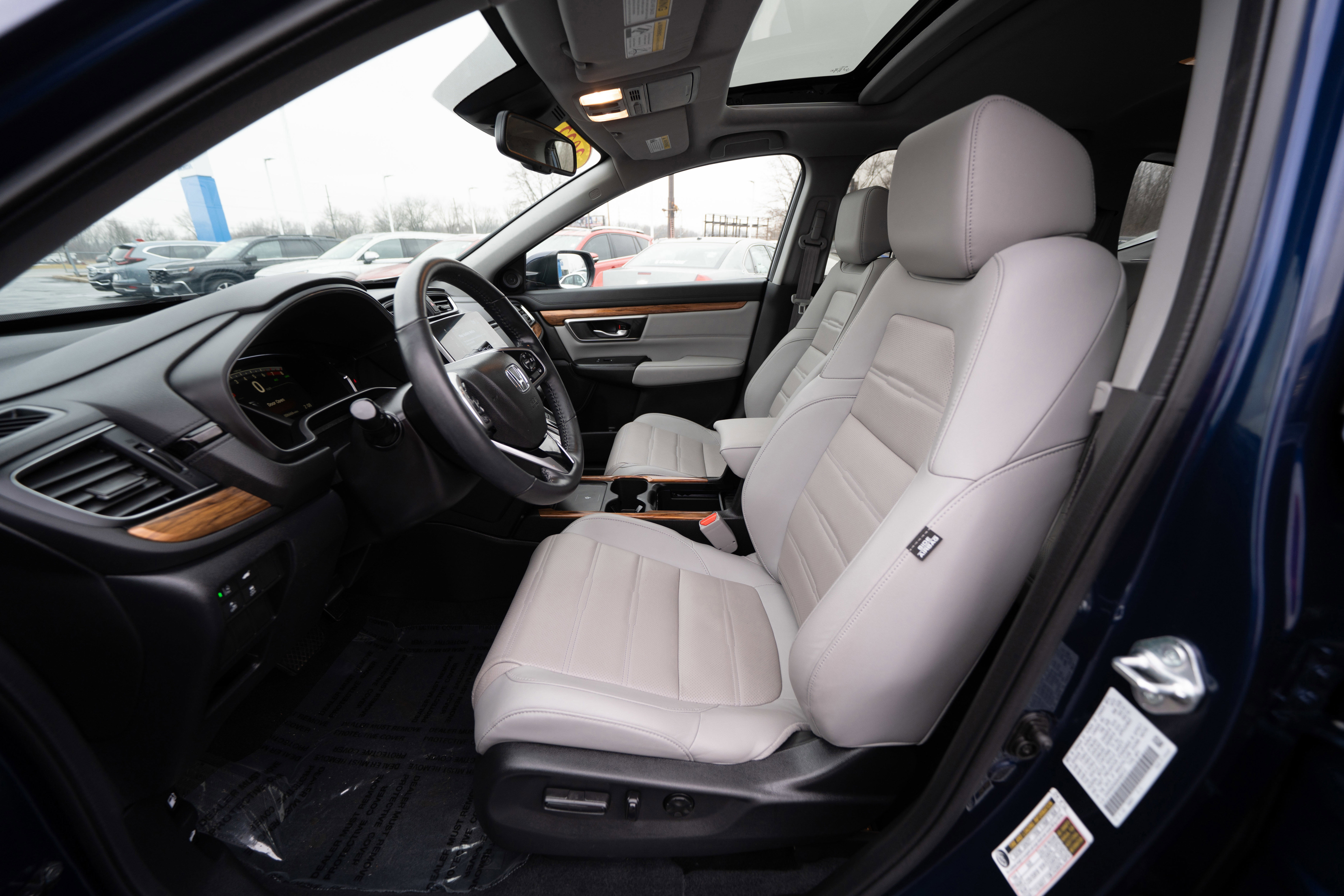 Used 2022 Honda CR-V Touring image 9