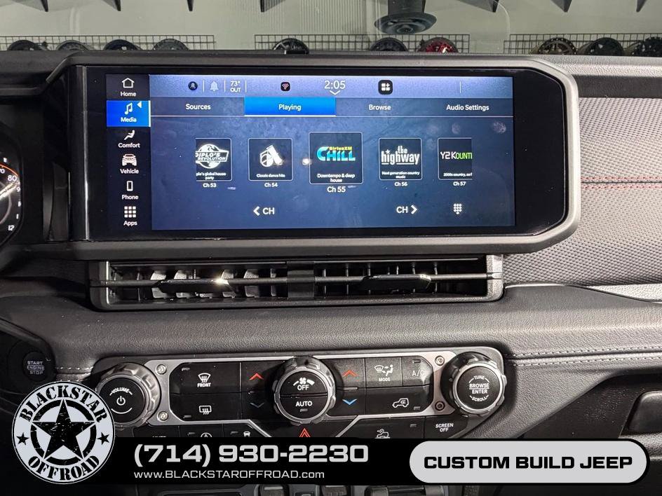 Used 2025 Jeep Wrangler Unlimited Rubicon AWD/4WD image 19