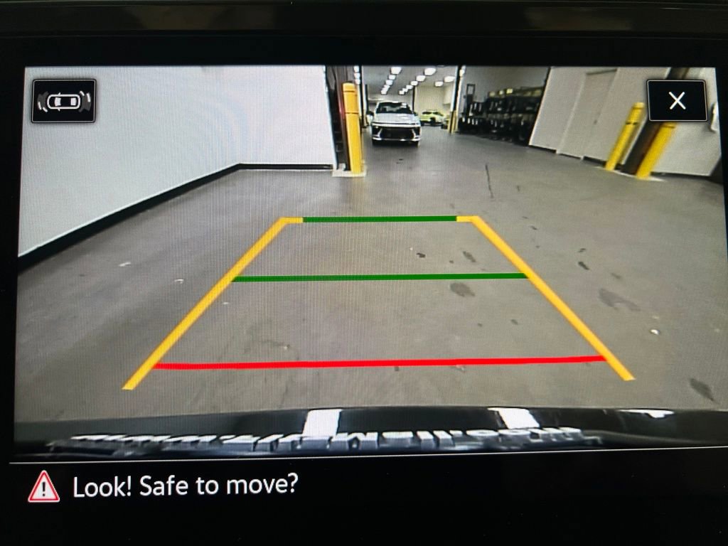 Used 2021 Volkswagen Tiguan SE R-Line image 22