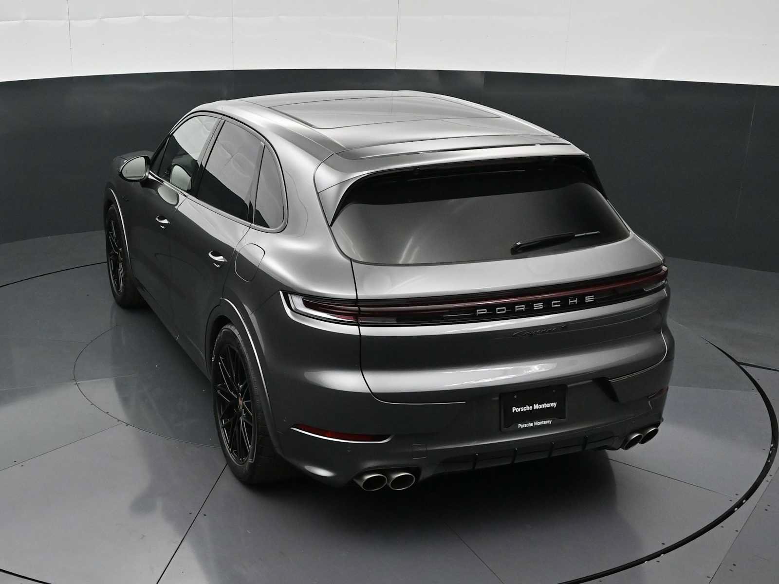 Used 2026 Porsche Cayenne S AWD/4WD image 32