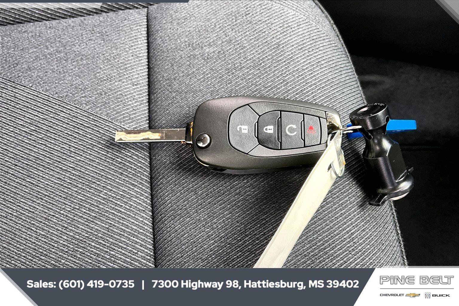 Used 2026 Chevrolet Trax LS w/ LS Convenience Package FWD image 9