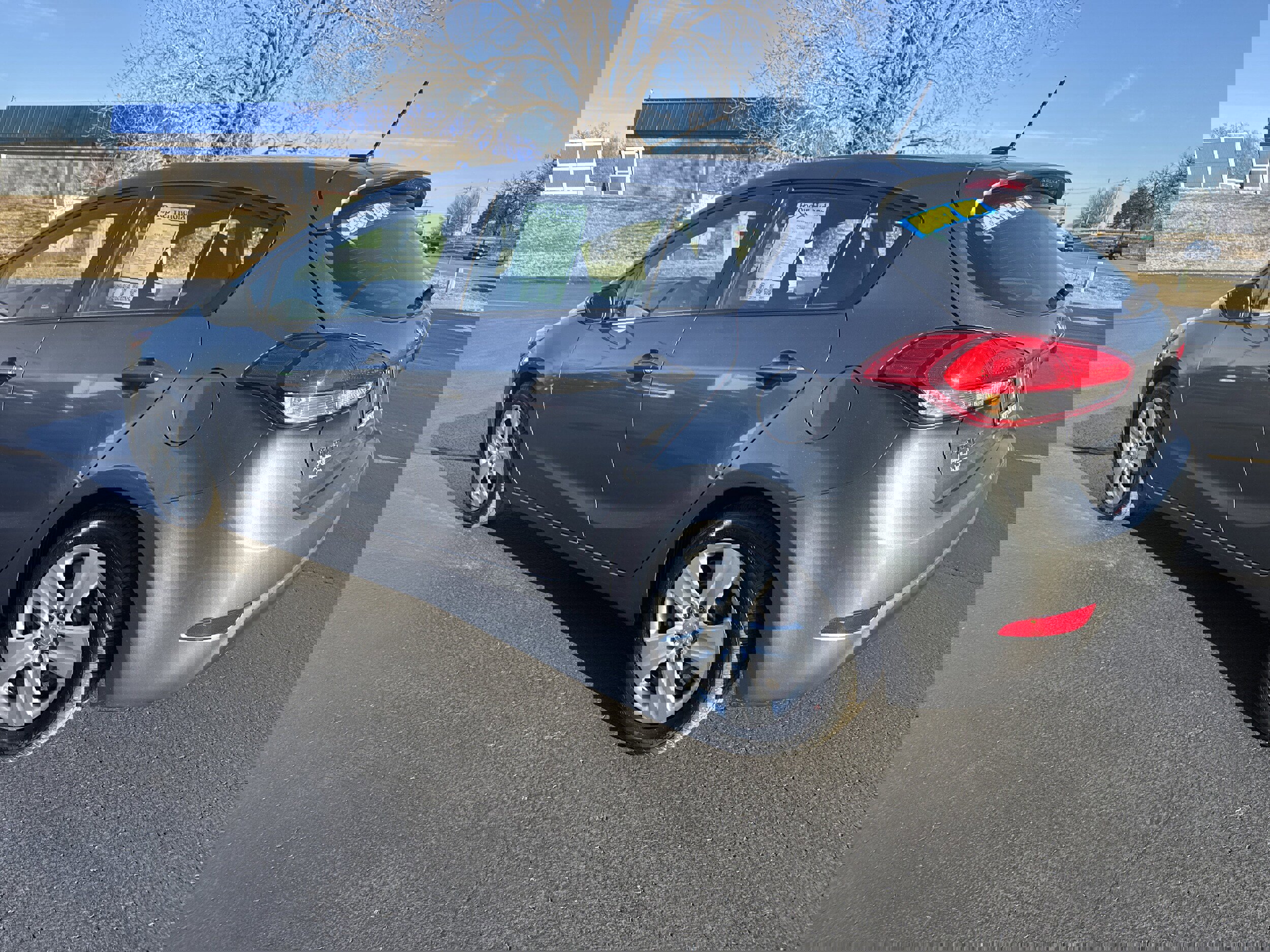 Used 2016 Kia Forte LX image 3