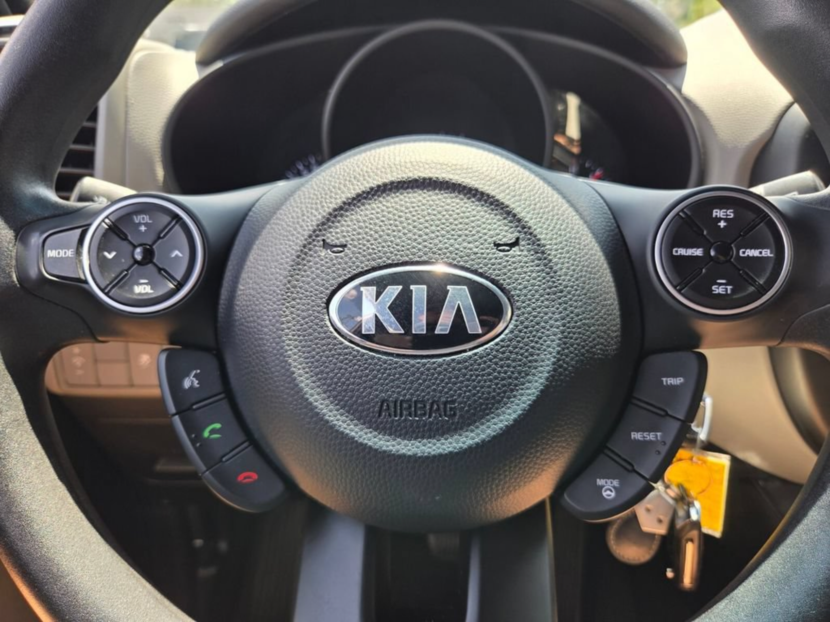 Used 2015 Kia Soul + FWD image 33