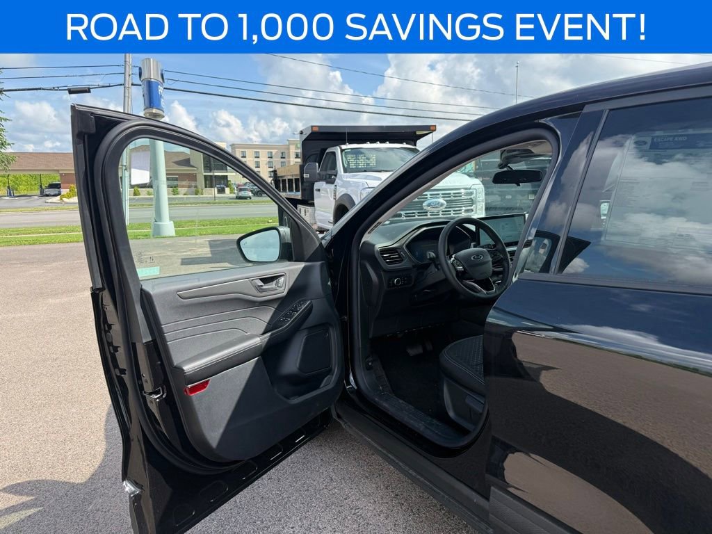 New 2025 Ford Escape Active w/ Tech Pack #1 image 13
