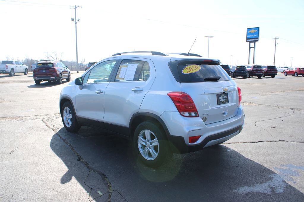 Used 2020 Chevrolet Trax LT w/ LT Convenience Package image 6