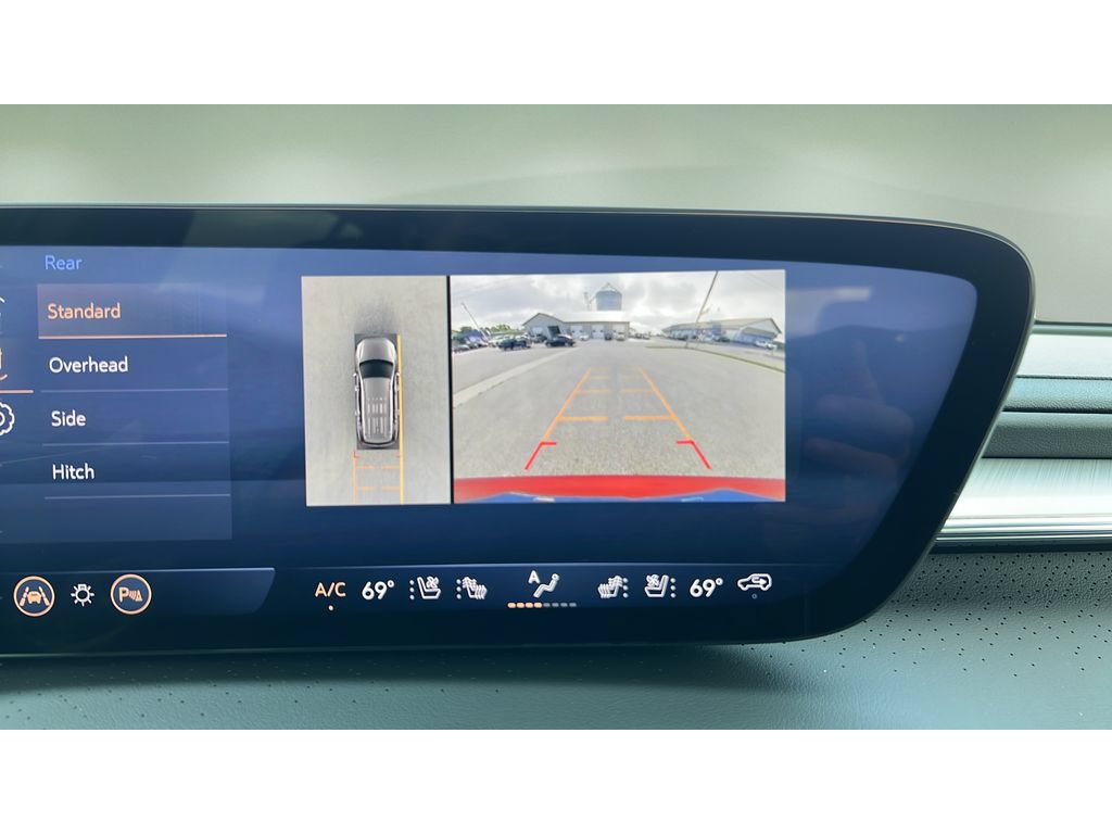 Certified 2025 Buick Enclave Avenir w/ Super Cruise Package AWD/4WD image 19