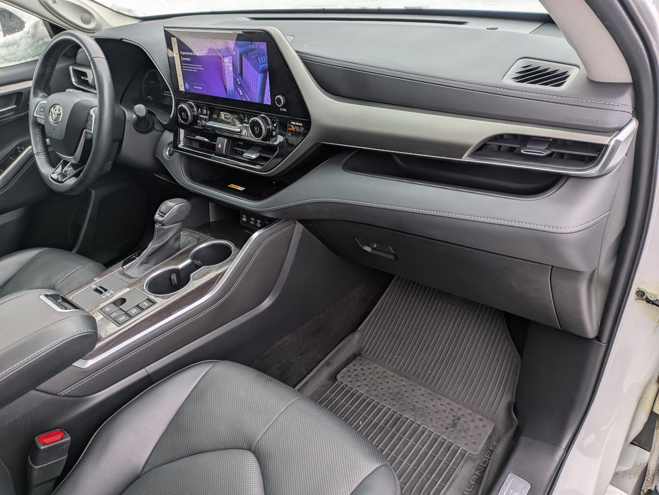 Used 2023 Toyota Highlander Limited image 25