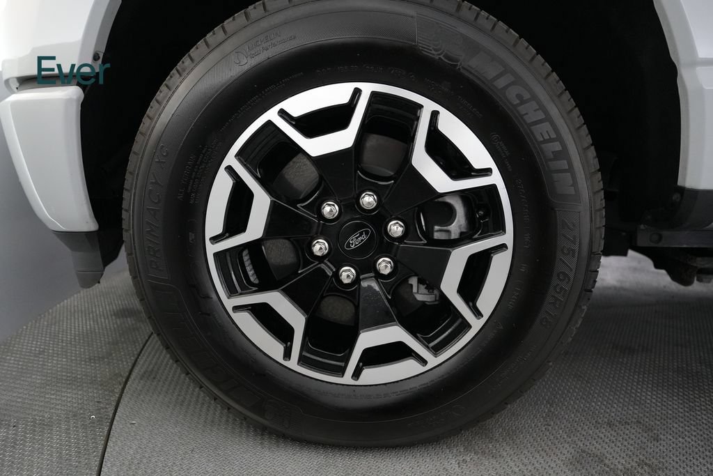 Used 2023 Ford F150 Lightning XLT AWD/4WD image 13