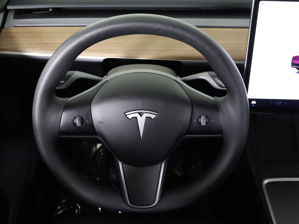 Used 2024 Tesla Model Y Long Range AWD/4WD image 40