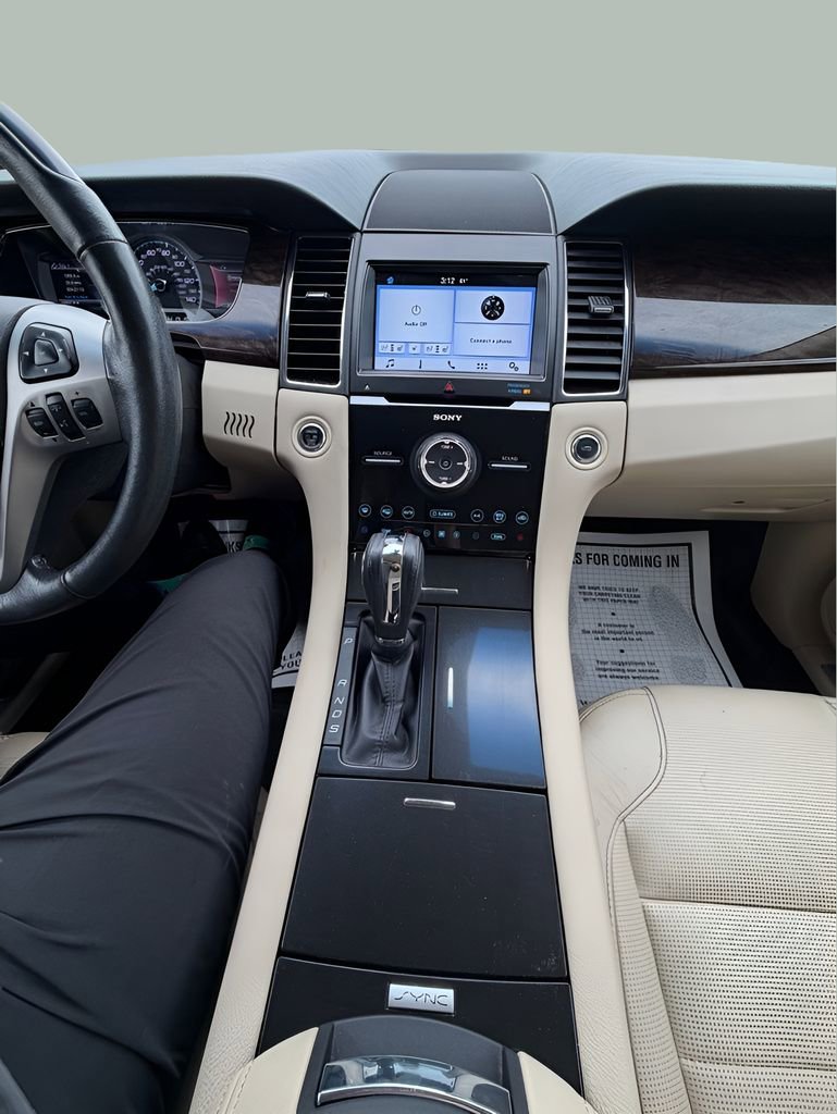 Used 2016 Ford Taurus Limited w/ Equipment Group 301A AWD/4WD image 25