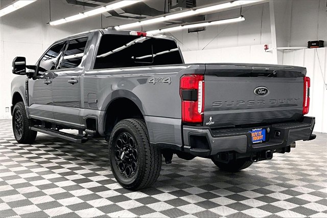 Used 2024 Ford F250 Lariat w/ Black Appearance Package video 2