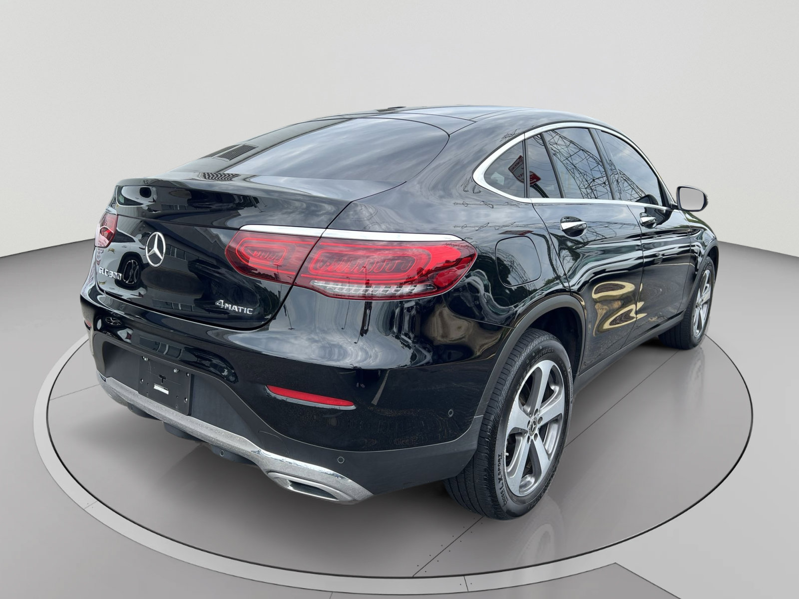 Used 2021 Mercedes-Benz GLC 300 4MATIC Coupe image 5
