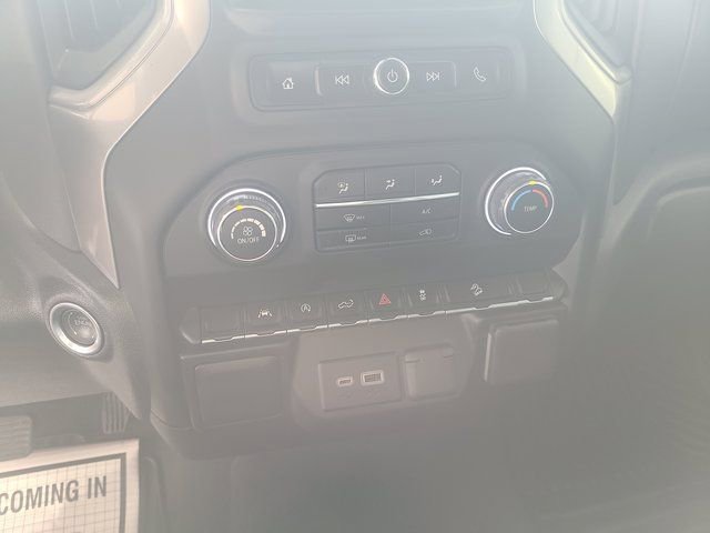 Used 2026 Chevrolet Silverado 1500 Custom Trail Boss w/ LPO, Dark Essentials Package image 13