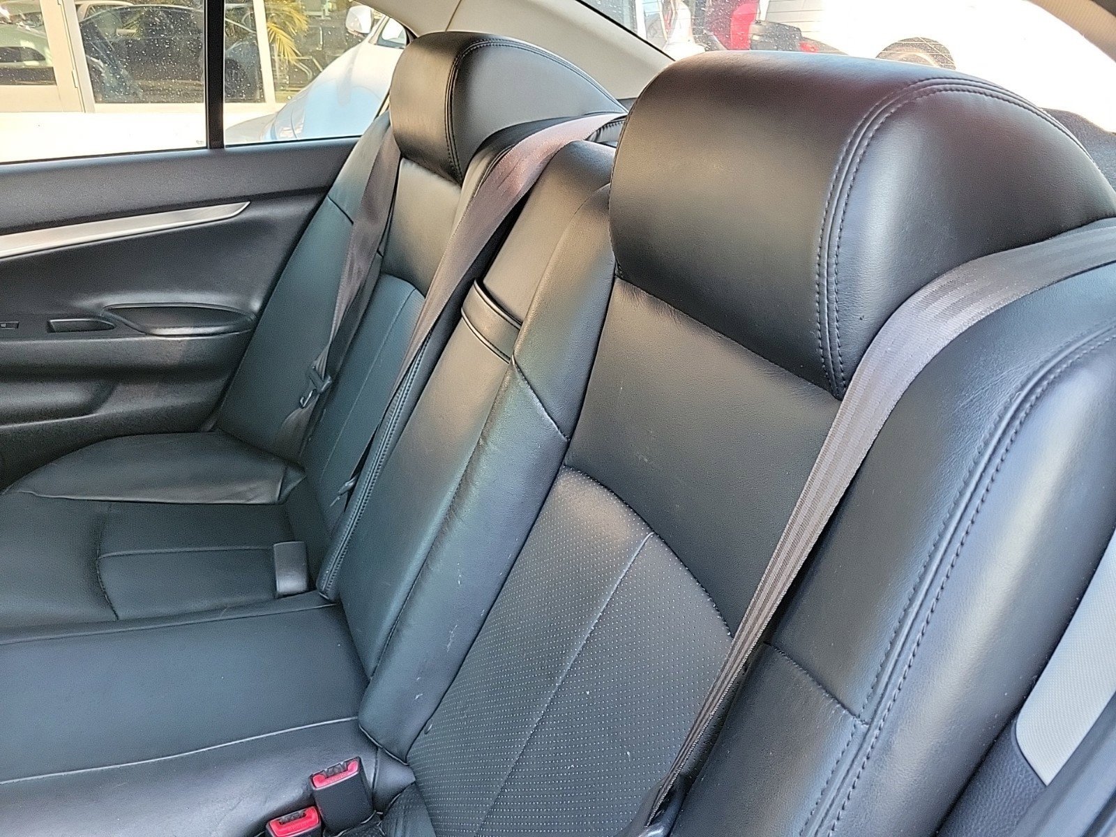 Used 2015 INFINITI Q40 AWD image 12