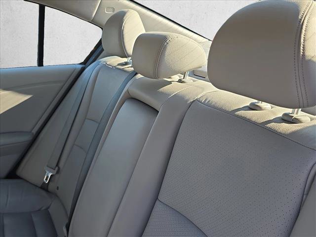 Used 2017 Honda Accord EX-L image 19