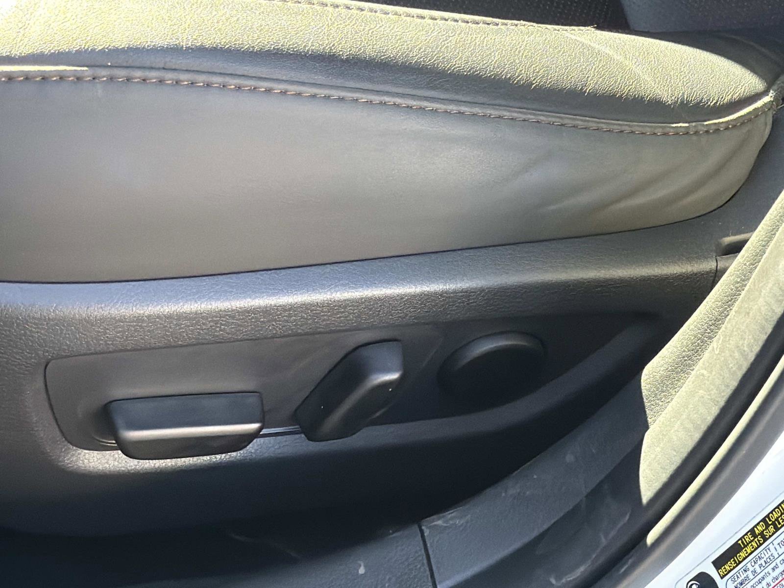 Used 2025 MAZDA CX-30 AWD 2.5 S w/ Premium Package image 22