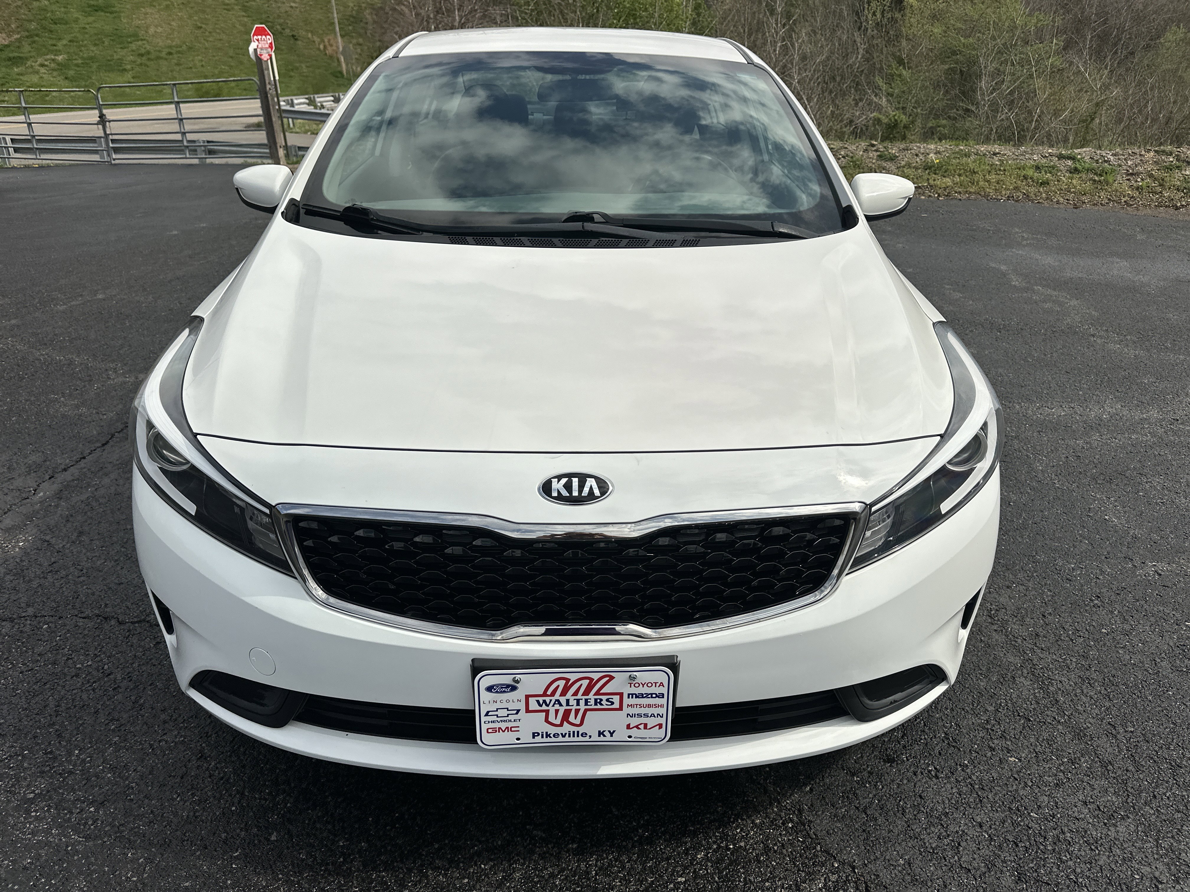 Used 2017 Kia Forte LX image 7