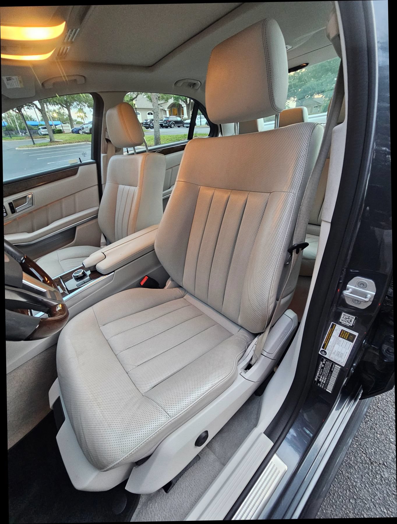 Used 2016 Mercedes-Benz E 350 Sedan image 24