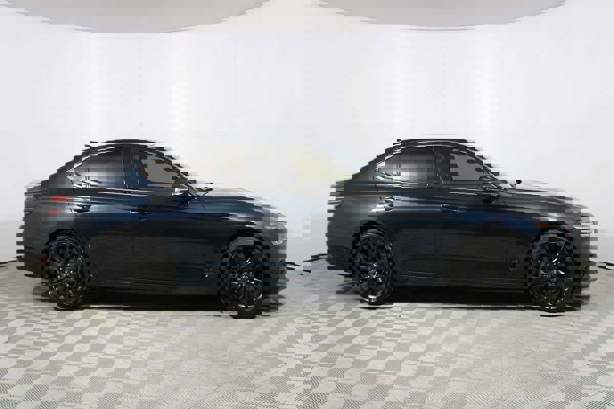 Used 2023 Genesis G70 2.0T w/ Sport Prestige Package image 38