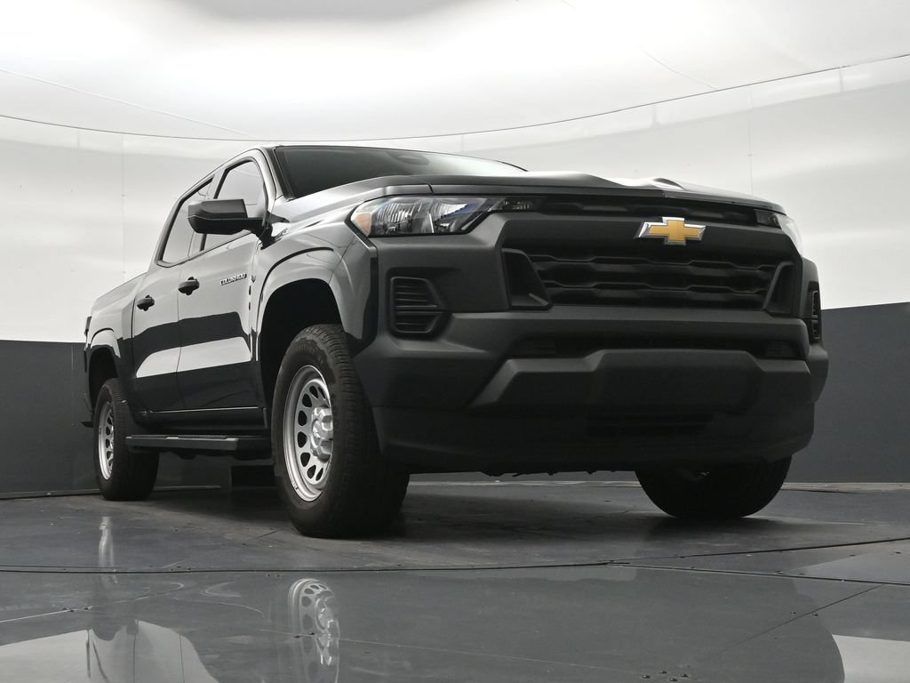 Used 2025 Chevrolet Colorado W/T RWD image 31