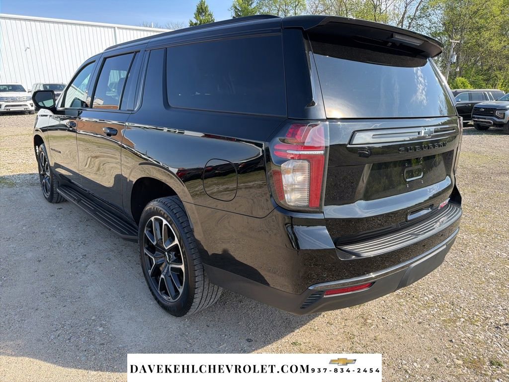 Used 2021 Chevrolet Suburban RST AWD/4WD image 3