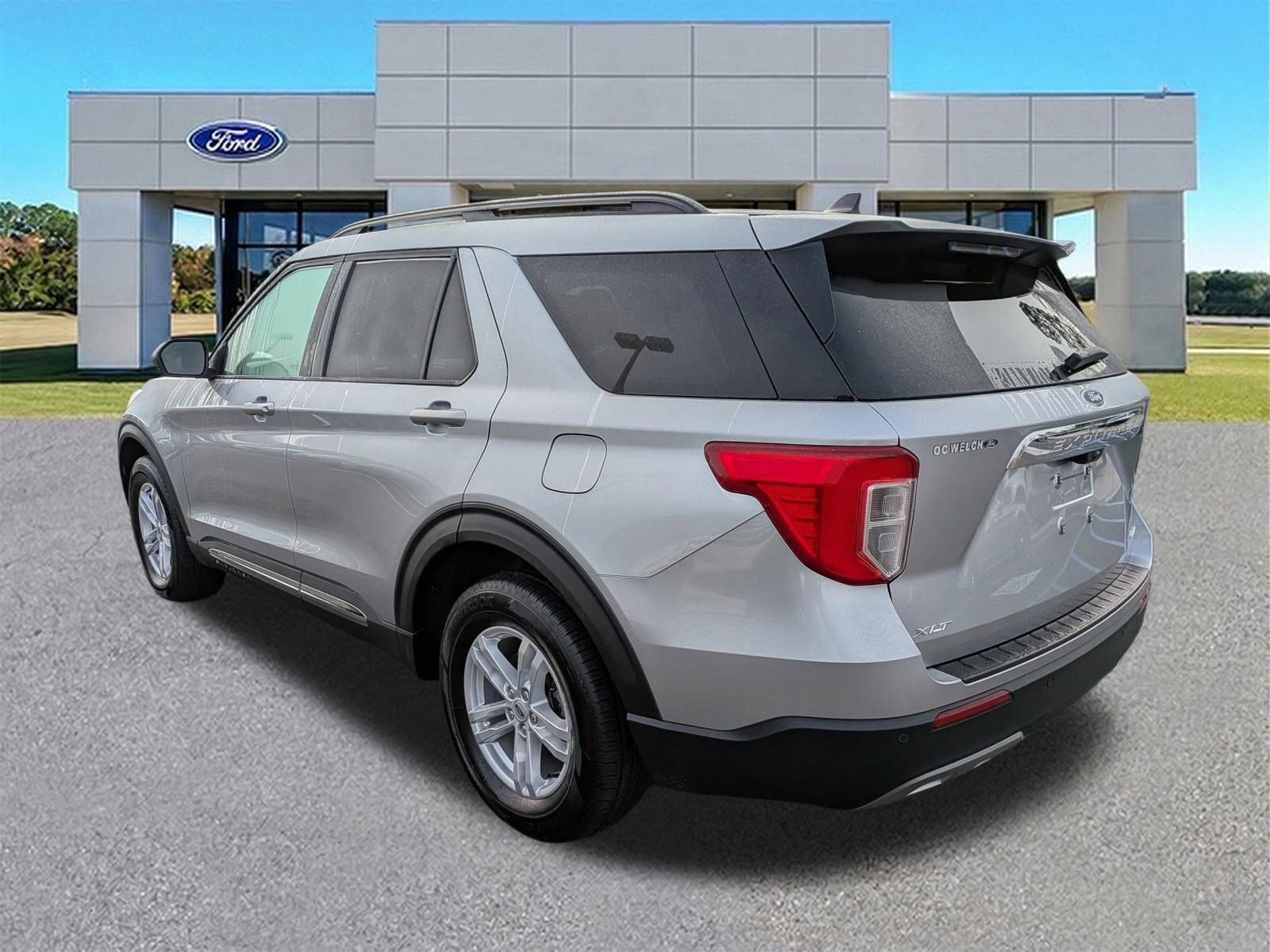 Certified 2023 Ford Explorer XLT w/ Equipment Group 202A image 6