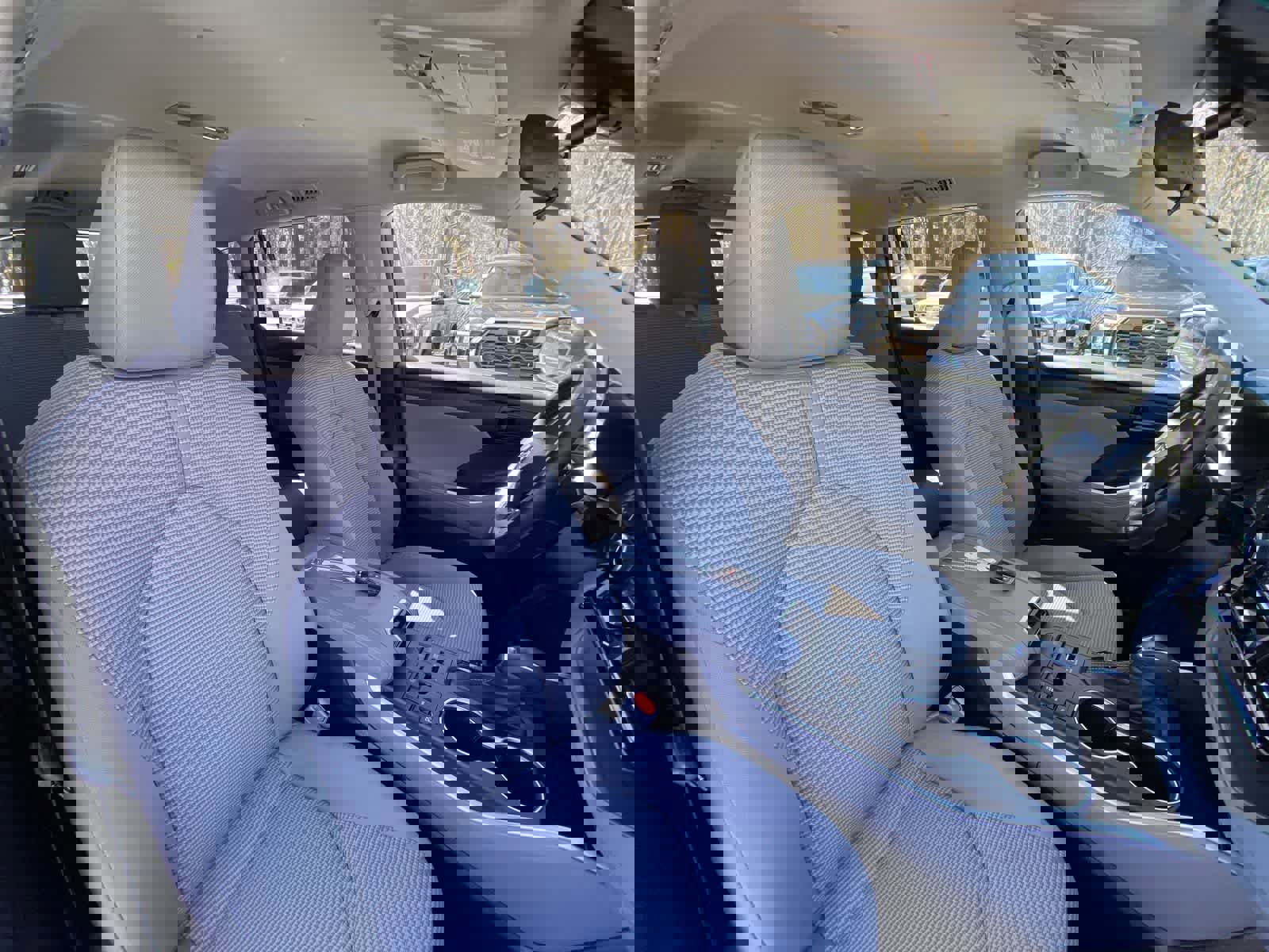 Used 2023 Toyota Highlander LE image 22