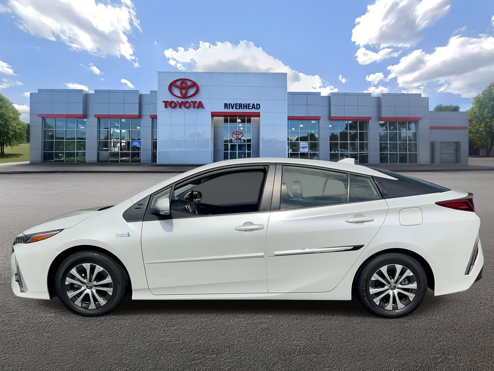 Certified 2021 Toyota Prius Prime Limited FWD image 5