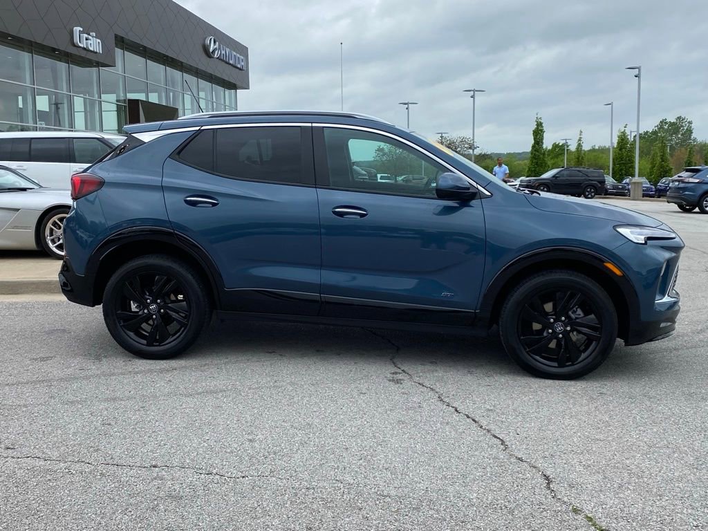 Used 2026 Buick Encore GX Sport Touring AWD/4WD image 9