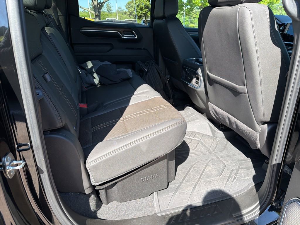 Used 2024 Chevrolet Silverado 1500 High Country w/ Technology Package image 29