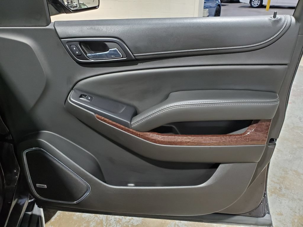 Used 2016 GMC Yukon SLT w/ Open Road Package AWD/4WD image 16