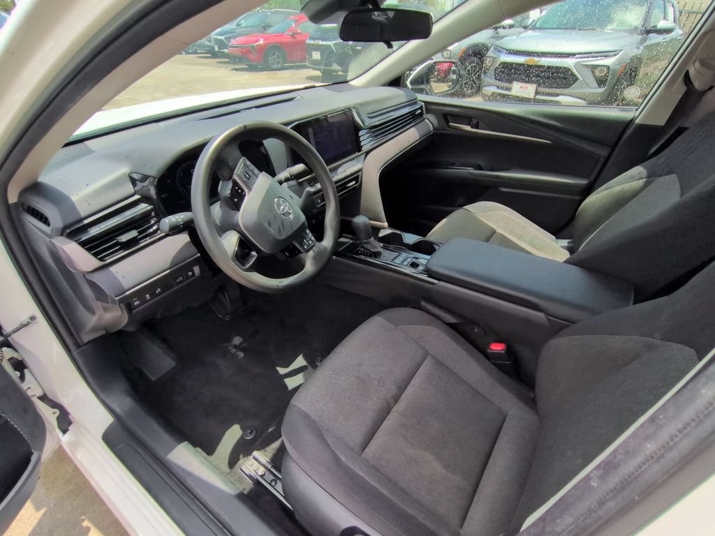 Used 2025 Toyota Camry LE FWD image 15