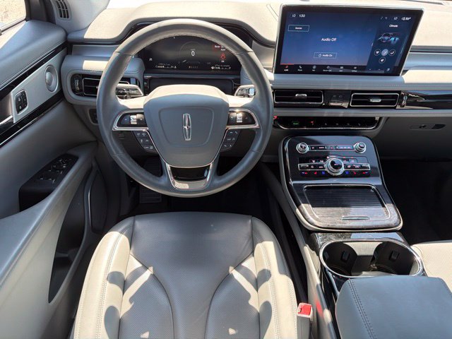 Used 2023 Lincoln Nautilus Reserve w/ Equipment Group 202A AWD/4WD image 18