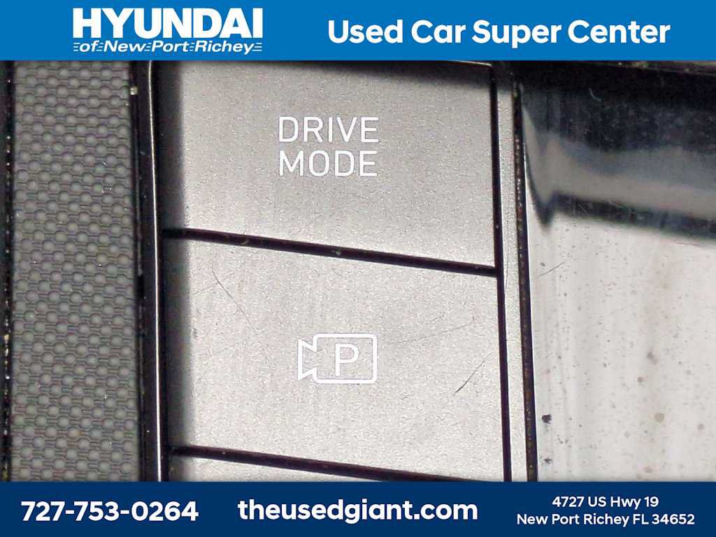 Used 2025 Hyundai Elantra Sport FWD image 22