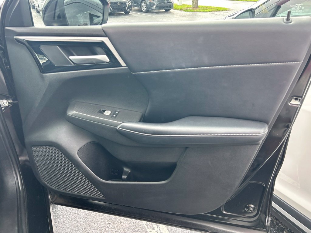Used 2023 Mitsubishi Outlander SE Black Edition AWD/4WD image 41