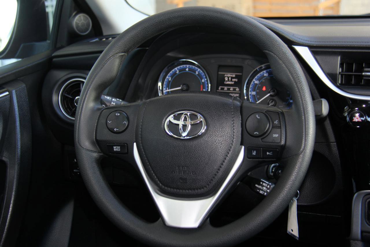 Used 2017 Toyota Corolla LE w/ Carpet Mat Package (TMS) image 11