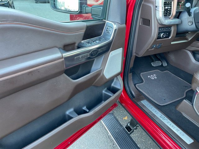 Used 2024 Ford F350 King Ranch AWD/4WD image 21