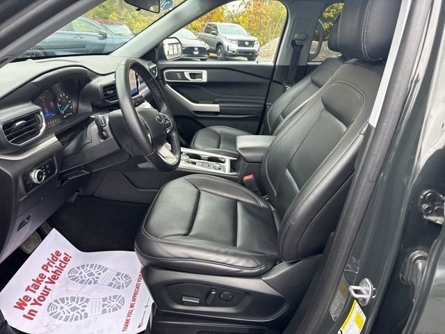 Used 2023 Ford Explorer XLT w/ Equipment Group 202A image 9