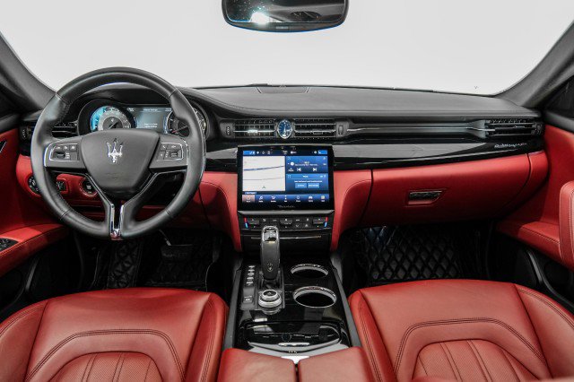Used 2021 Maserati Quattroporte S Q4 image 11