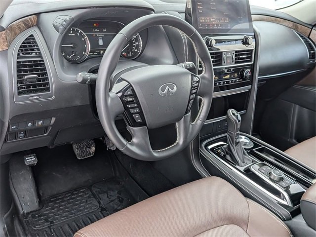 Used 2024 INFINITI QX80 Premium Select w/ Cargo Package image 11