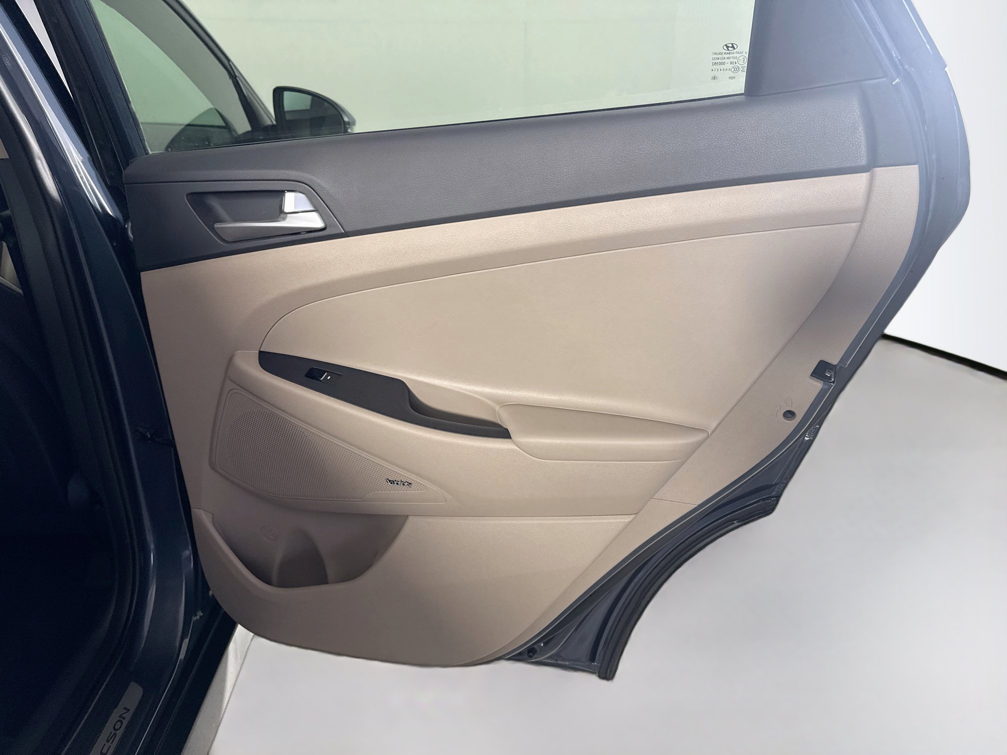 Used 2019 Hyundai Tucson Limited w/ Cargo Package FWD image 28